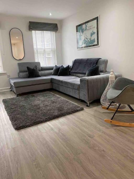 Luxury Town Centre Apartment Walking Distance To Rsc Theatre ستارتفورد أبون آفون المظهر الخارجي الصورة