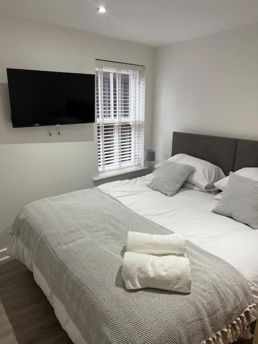Luxury Town Centre Apartment Walking Distance To Rsc Theatre ستارتفورد أبون آفون المظهر الخارجي الصورة